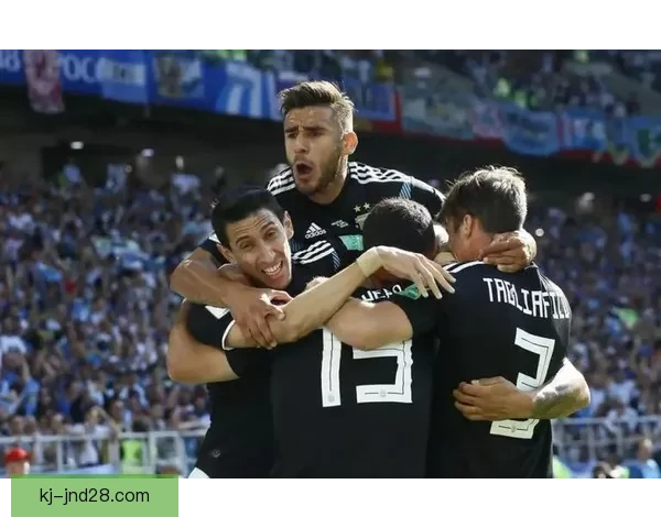 匹兹堡猎犬险胜贾克斯运动上演精彩对决三分之差定胜负